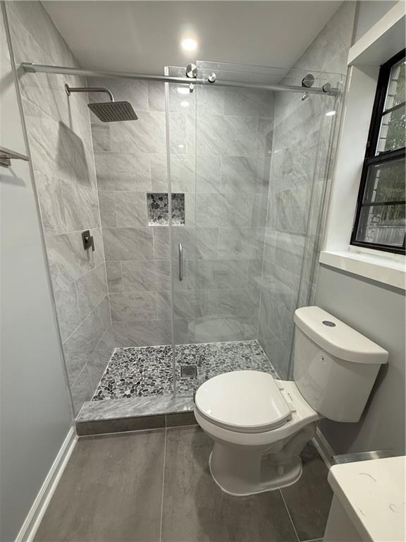 Building Photo - 410 Candler Park Dr NE