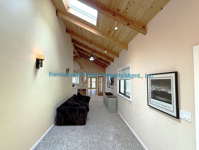 Building Photo - Sunny Redwood Retreat, Ideally Located, Built in 2018 – Flexible 1–2 Bedroom, 1 Bath