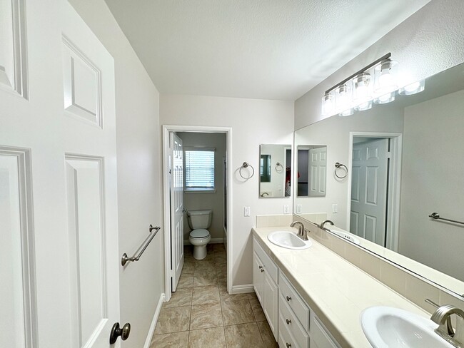Building Photo - 6071 Paseo Pradera