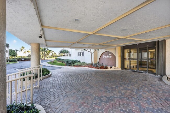 Building Photo - 3400 N Ocean Dr