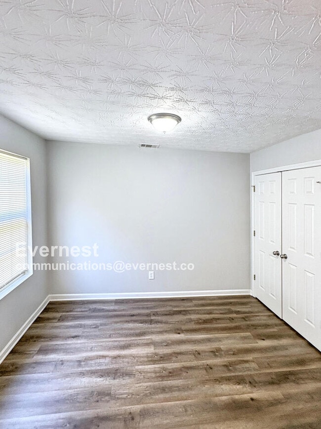 Building Photo - 2730 Marlin Dr
