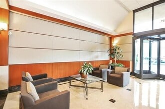 Building Photo - 6 Horizon Rd