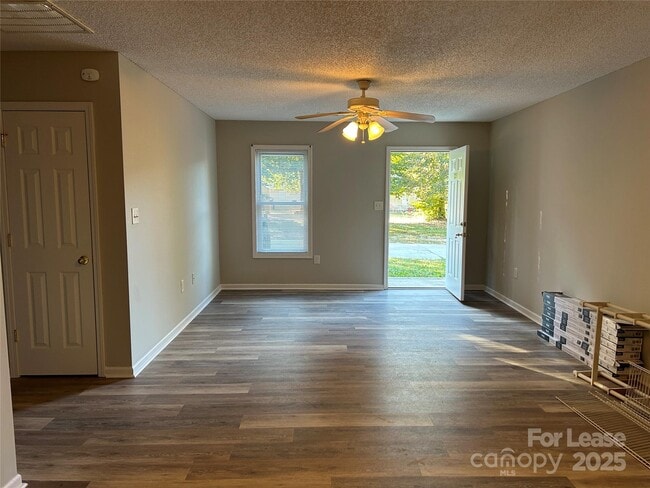 Building Photo - 108 Bryans Way