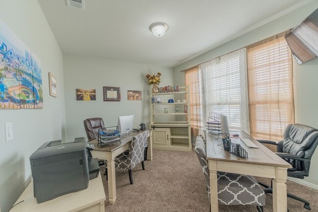 Building Photo - 6825 Jamestown St