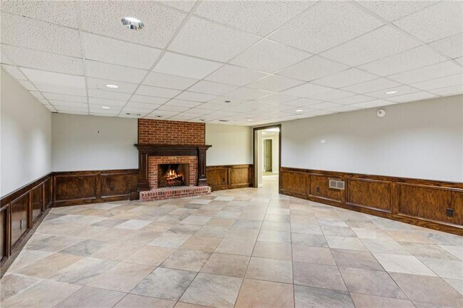 Building Photo - 6835 Polo Fields Pkwy