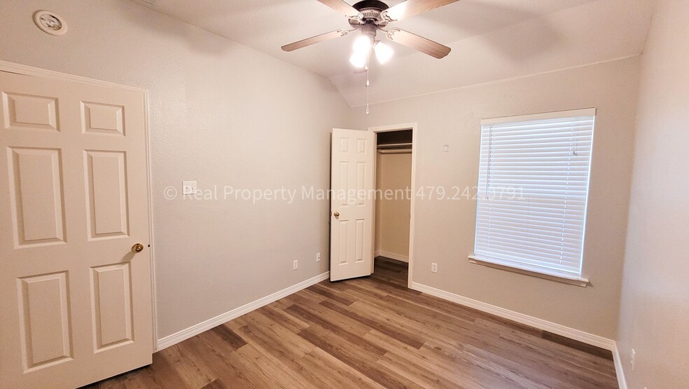 Building Photo - 7214 Red Pine Dr