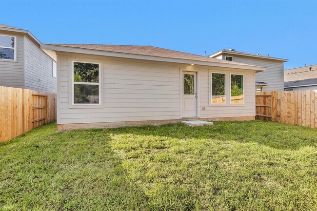 Building Photo - 3038 Mallorca Dr