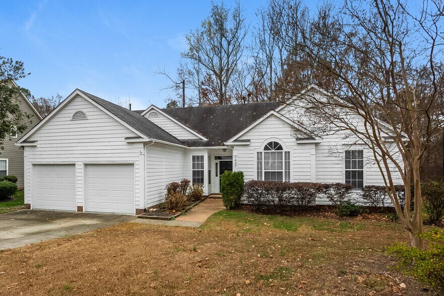 Building Photo - 7437 Reedy Creek Rd