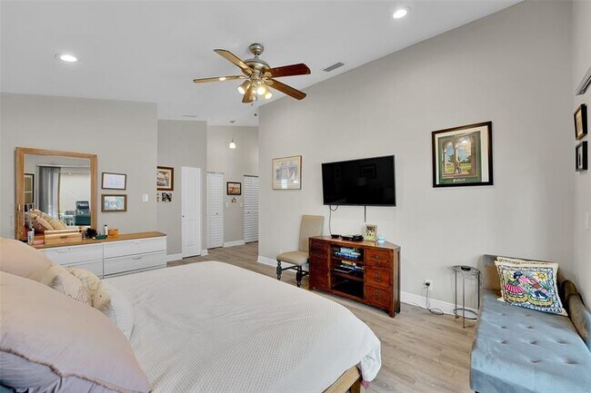 Building Photo - 7917 Travelers Tree Dr