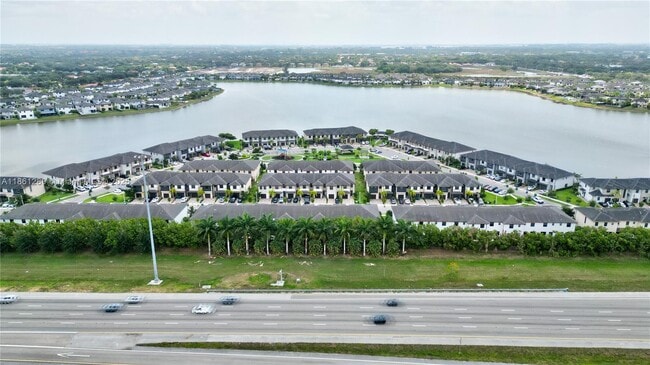 Building Photo - 15826 NW 91st Ct