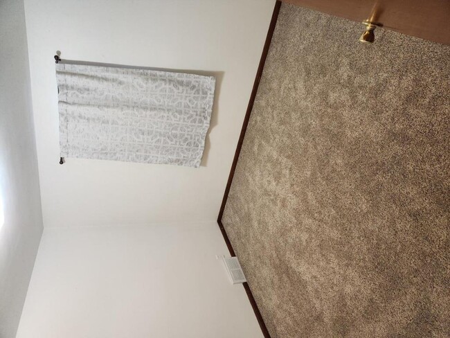 Building Photo - 1716 Menasha Ave