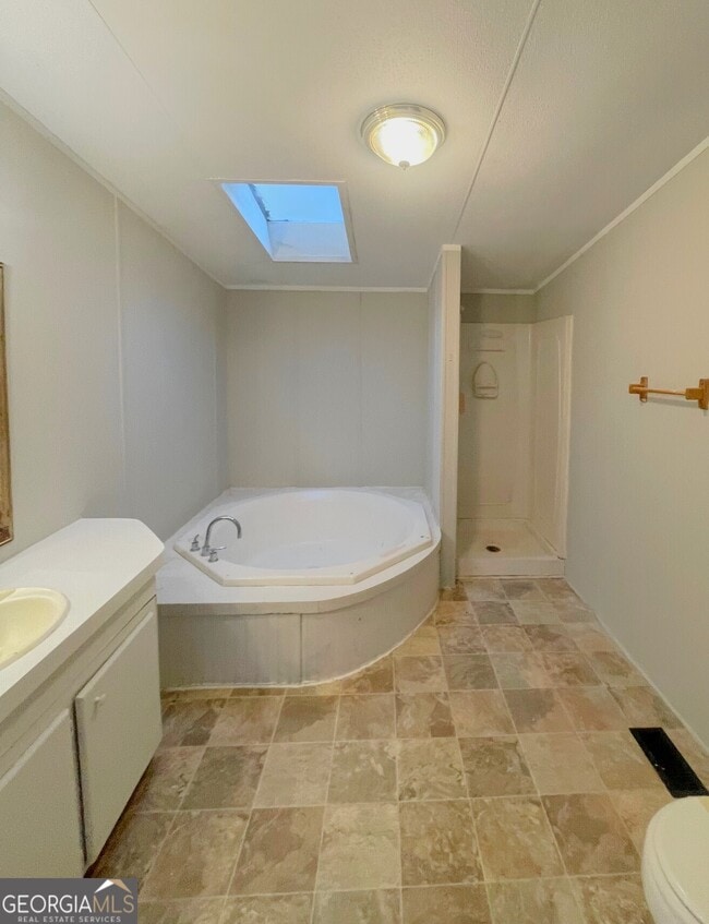 Building Photo - 249 Oakleigh Dr