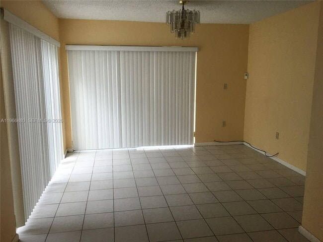 Building Photo - 12775 SW 146th Ln