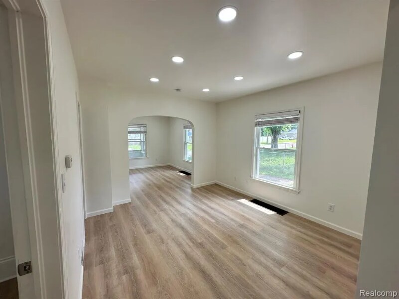 Building Photo - 1126 Walker St