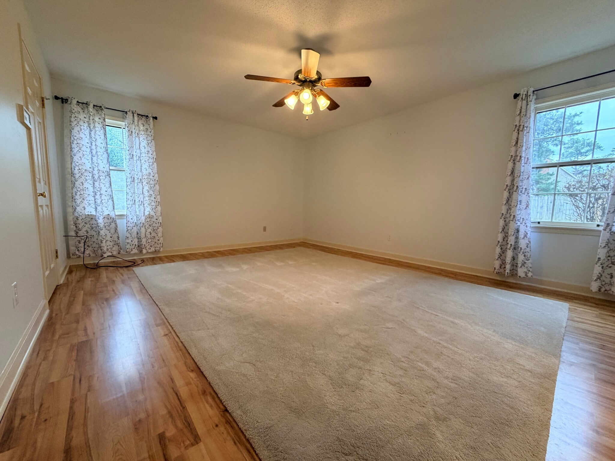 Building Photo - 8671 Pine Needle Dr