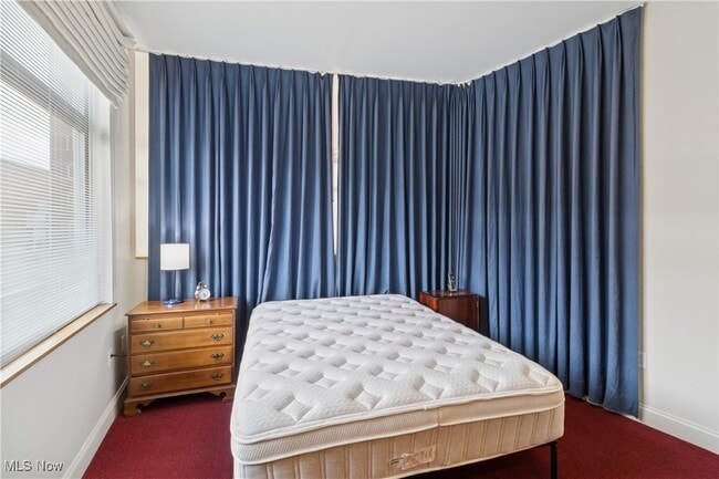 Building Photo - 55 E College St