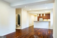 Building Photo - 1425 Locust St