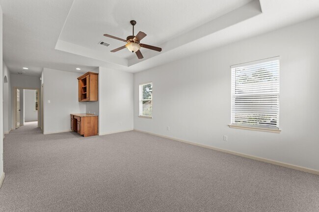 Building Photo - 3 N Beech Springs Cir