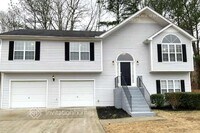 Building Photo - 1722 Graywood Dr SE
