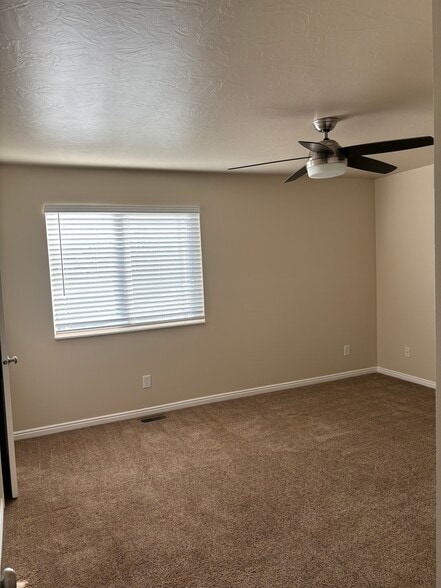 Building Photo - 244 E 2350 N