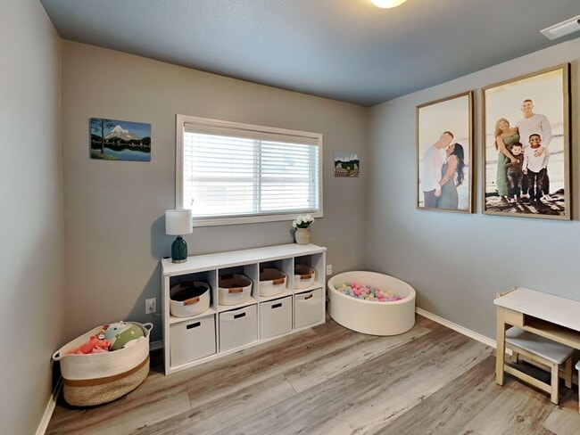 Building Photo - Coming Soon! Terrific two-story home in the Twin Mills Addition!