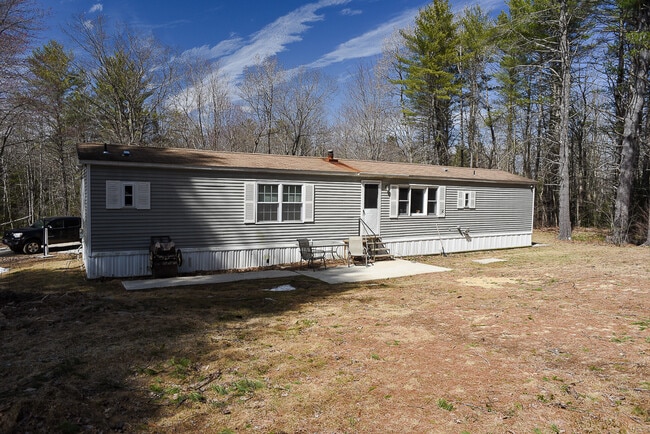 Primary Photo - 24 Reginald Ln
