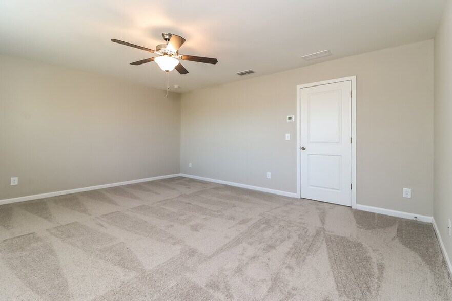 Building Photo - 515 Knightsbridge Ln