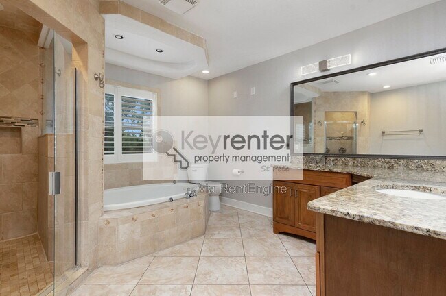 Building Photo - 3814 W El Prado Blvd