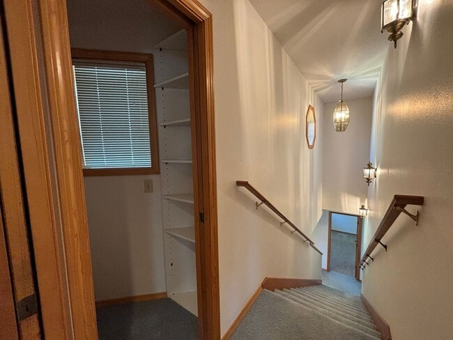 Building Photo - Stunning 3 Bed/ 2.5-Bath Home on the River...