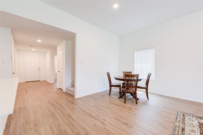 Building Photo - 1496 Twilight Grn Dr