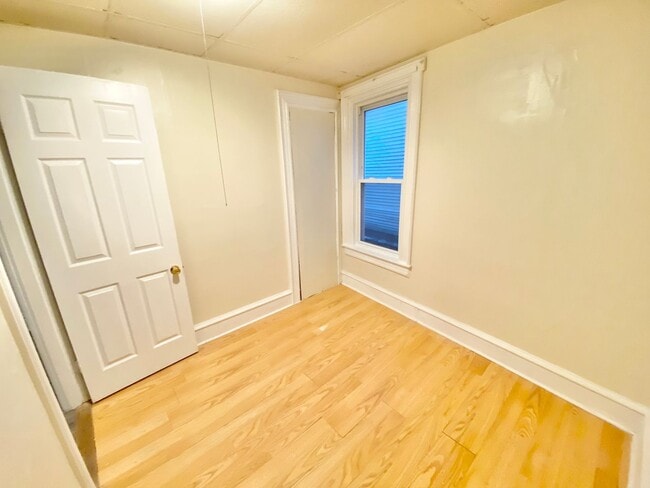 Building Photo - 54-56 Intervale Avenue