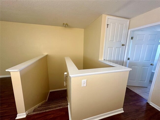 Building Photo - 6112 Chapledale Dr