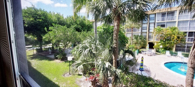 Building Photo - 367 S Federal Hwy