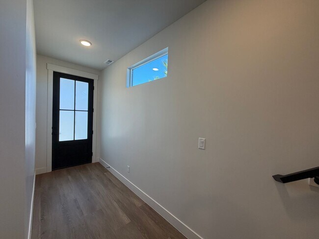 Building Photo - 602 Hemsworth Ln