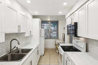 Building Photo - 2900 NW 48th Terrace