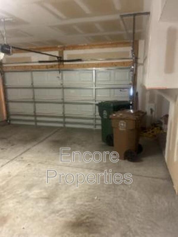 Building Photo - 8705 Macedonia Lake Dr
