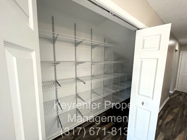 Building Photo - 9115 Sea Oats Dr