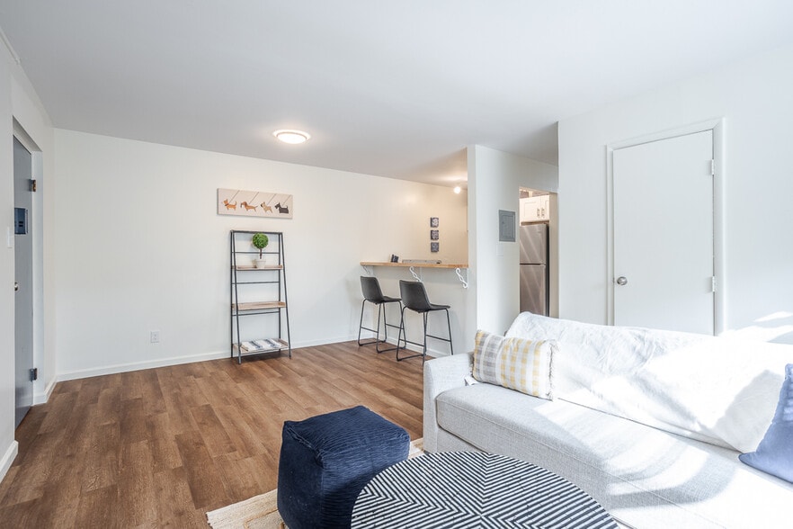 Building Photo - 3619 Clarion Avenue