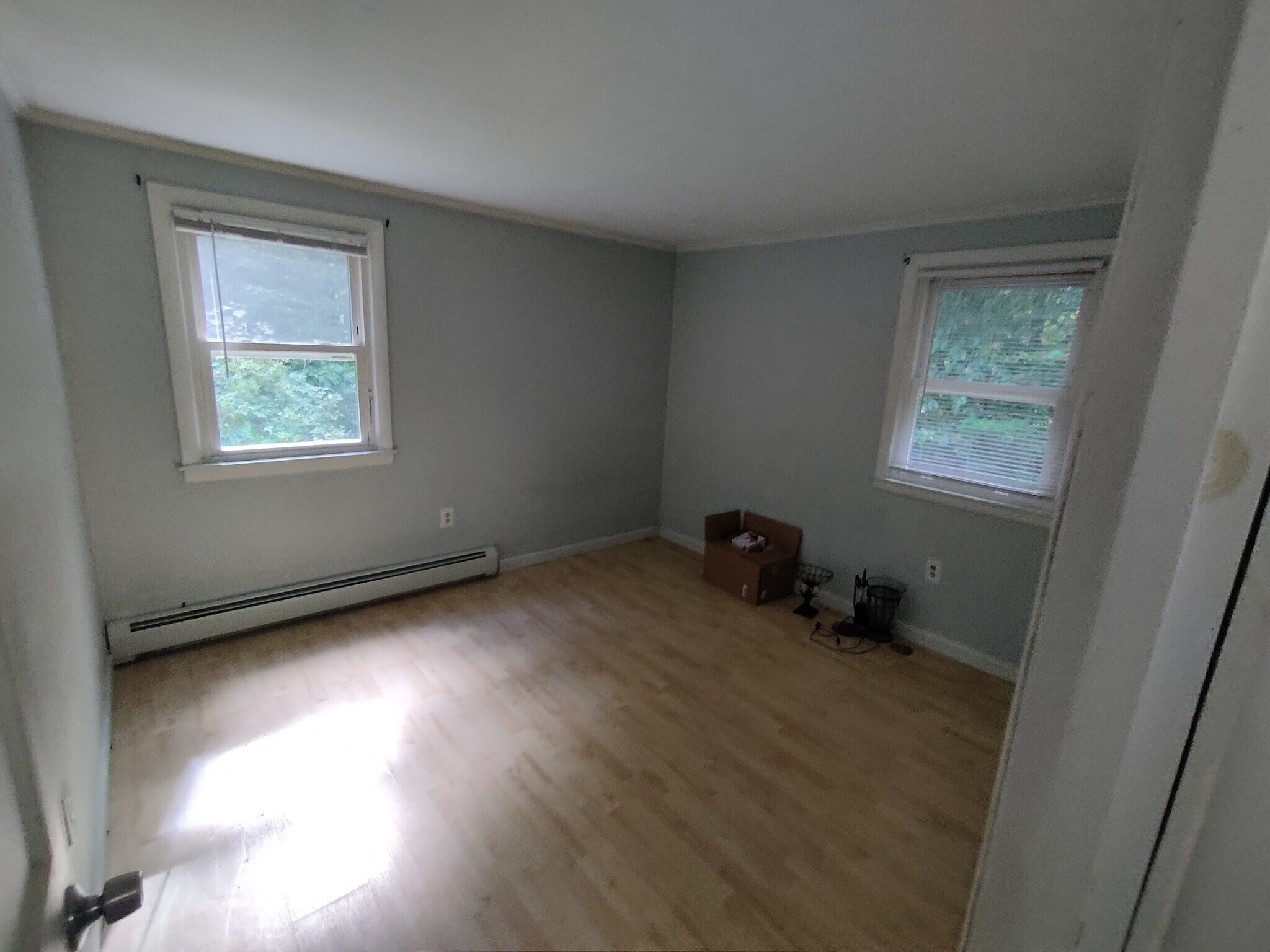 Building Photo - 98 Woodland Grv