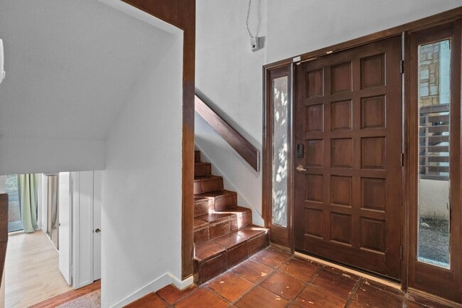 Building Photo - Amazing Mid-Century Modern 2 Bed, 2.5 Bath Ready for New Tenants- Eagle Mountain Saginaw ISD- 76179