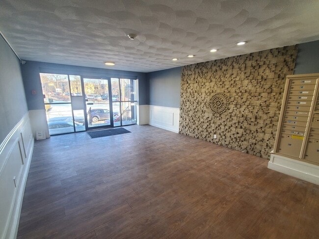 Building Photo - 760 Cummins Hwy