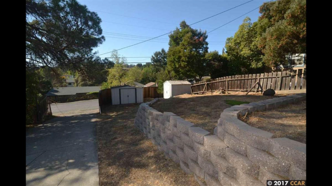 Building Photo - 2431 Monterey Ave