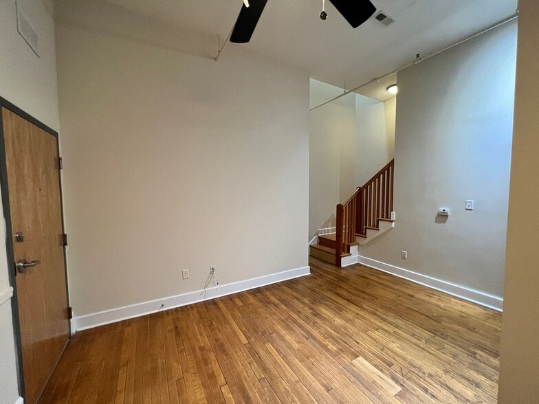 Interior Photo - Morton Building Apartments