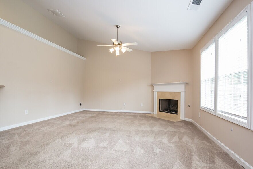 Building Photo - 3538 Rock Elm Ct