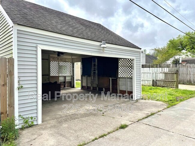 Building Photo - 1530 Lila St