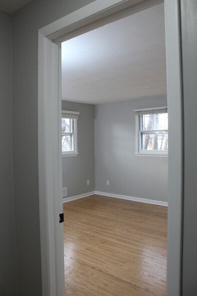 Building Photo - 32 Medimount Dr