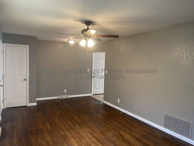 Building Photo - 11219 Ditman Ave