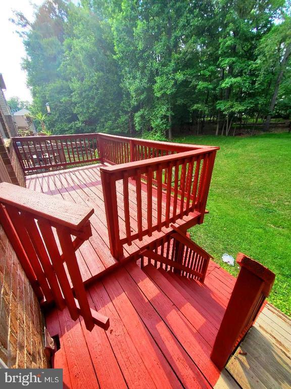 Building Photo - 19 Island Run Ct