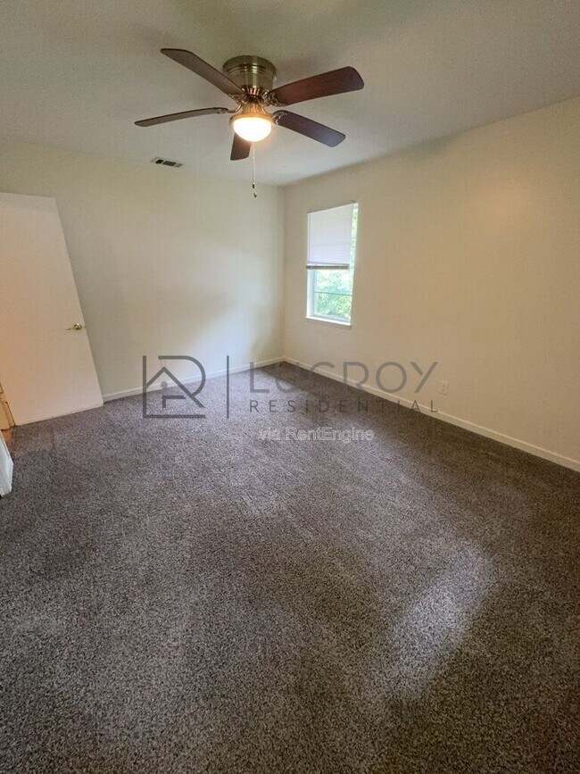 Building Photo - 1513 Maria Dr