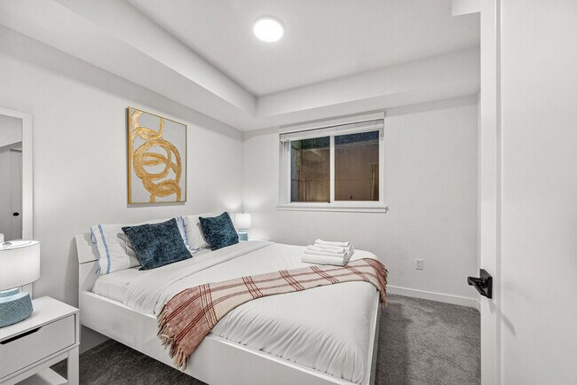 Building Photo - 5201 Brooklyn Ave NE